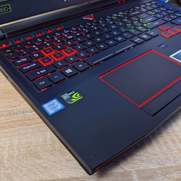 Крутий Потужний Ігровий ноутбук Acer Predator 15 G9-593 N15P3 15.6" i7 6700HQ Nvidia GTX 1060 6GB 16GB + SSD