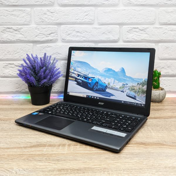 БУ Ноутбук Acer Aspire E1-572G(V5WE2) 15.6'' HD Ready TN i3 4010U HD 8600M 8GB 128GB SSD