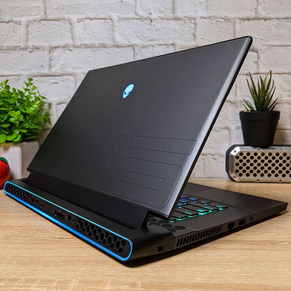 Крутой Мощный Игровой Ноутбук ALIENWARE M15 R3 P87F 15.6" IPS i7 10750H RTX 2060 6GB 16GB +SSD