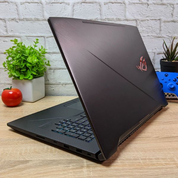 Потужний ноутбук Геймер Asus ROG Strix Scar GL703GM 17.3" i7 8750H Nvidia GTX 1060 6GB 16GB + SSD