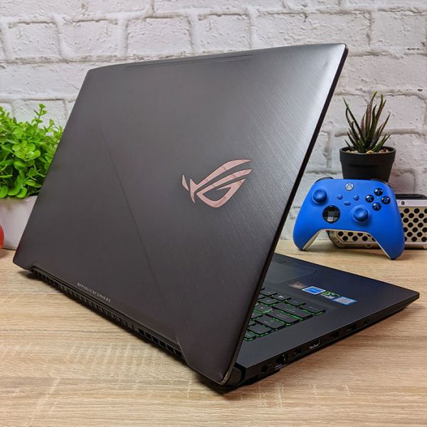 Потужний ноутбук Геймер Asus ROG Strix Scar GL703GM 17.3" i7 8750H Nvidia GTX 1060 6GB 16GB + SSD