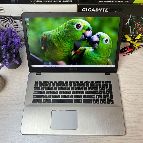 Мощный Игровой ноутбук Asus VivoBook 17 N705U 17.3" i7 8550U GTX 1050 16GB +SSD