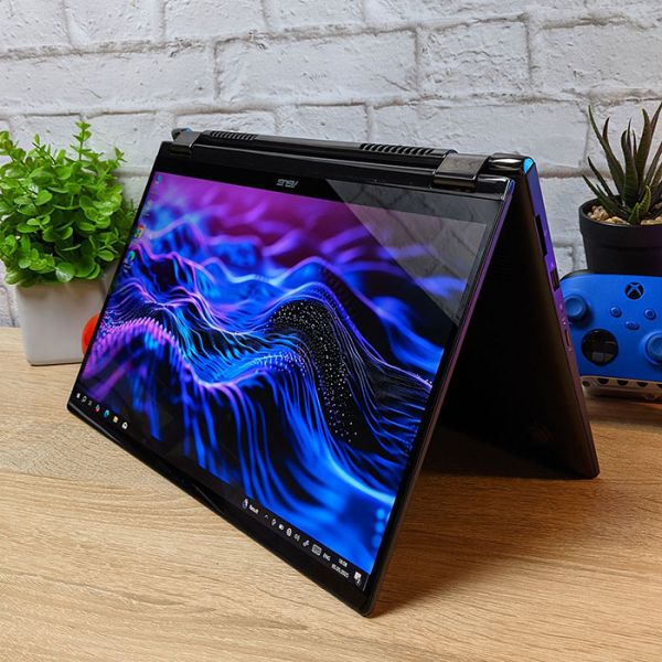 Мощный Игровой ноутбук ASUS ZenBook Q536F 15.6" 4K Touch i7 8565U GTX 1050 Max-Q 2GB 16GB +SSD