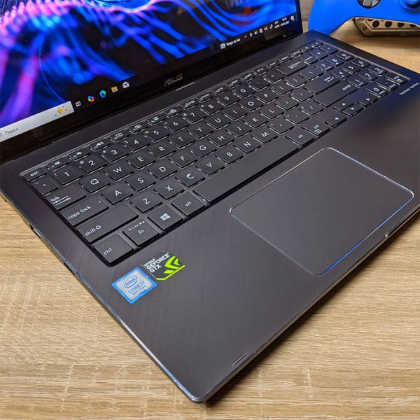 Мощный Игровой ноутбук ASUS ZenBook Q536F 15.6" 4K Touch i7 8565U GTX 1050 Max-Q 2GB 16GB +SSD