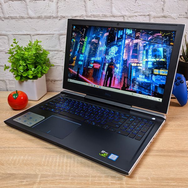 Мощный ноутбук DELL G7 7588 White 15.6" i7 8750H GTX 1060 Max-Q 6GB 16GB RAM + SSD