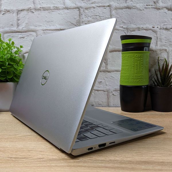 Dell Inspiron 7490 - Потужний і Компактний Ноутбук з Windows 11 і Гарантією (14'' i7 10510U 16GB 256GB SSD)