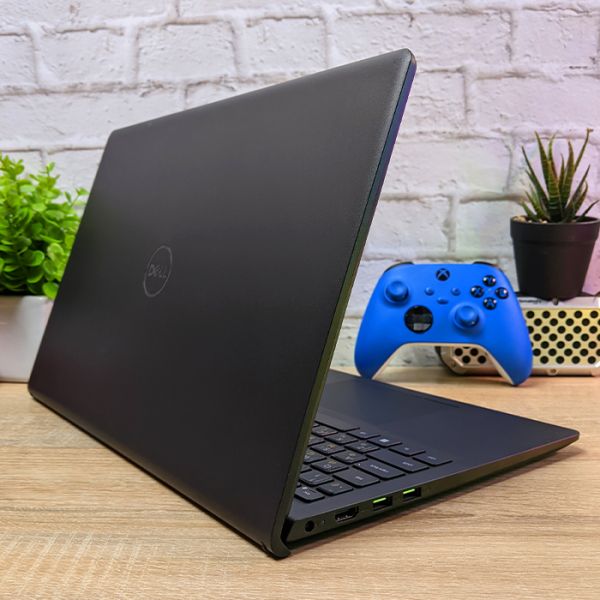 Dell Inspiron 15 3511 - Потужний і Компактний Ноутбук з Windows 10 і Гарантією (15.6'' i5 1135G7 16GB 256GB SSD)
