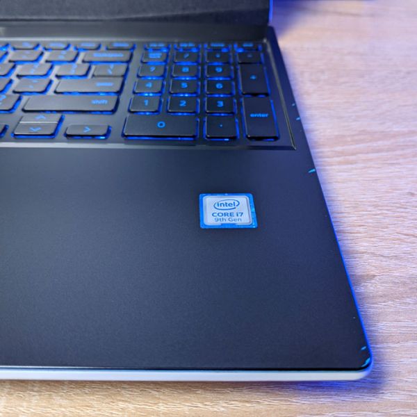 Потужний ноутбук DELL Inspiron G3 15 3590 (P89F White) 15.6" i7 9750H GTX 1660Ti 6GB Max-Q 16GB +SSD+нова батарея