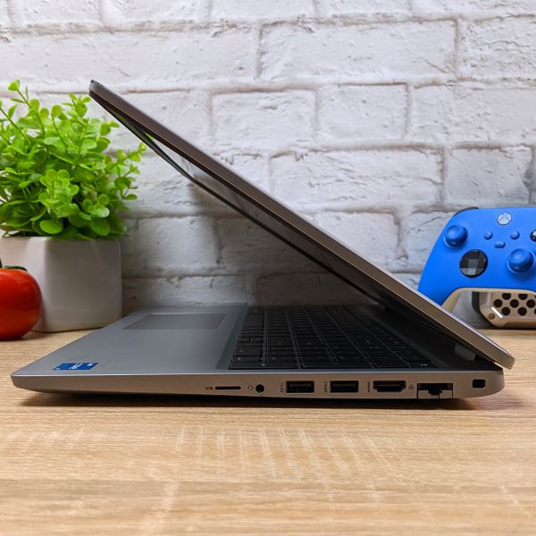БУ Dell Latitude 5520 15.6'' FHD IPS i7 1185G7 16GB 256GB SSD