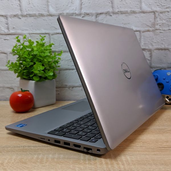 БУ Dell Latitude 5520 15.6'' FHD IPS i7 1185G7 16GB 256GB SSD