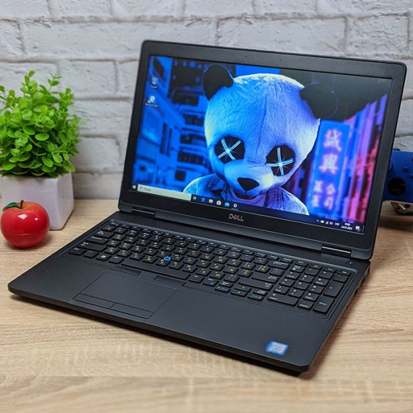 БУ ноутбук DELL Latitude 5590 15.6" IPS HD Ready i7 8650U MX130 2gb 16GB + 256GB SSD