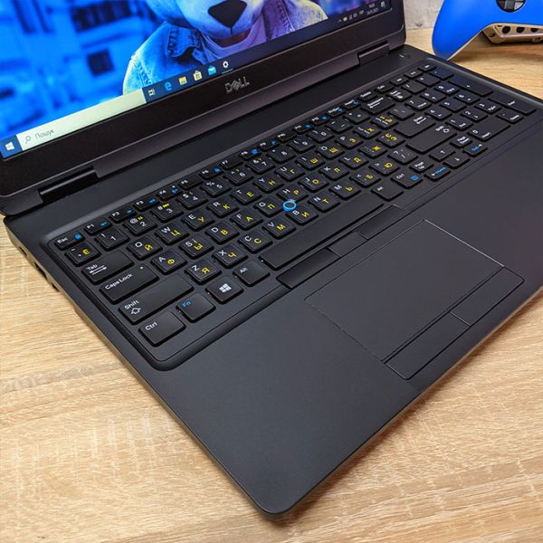 БУ ноутбук DELL Latitude 5590 15.6" FHD IPS i5 8250U 8GB RAM 256GB SSD