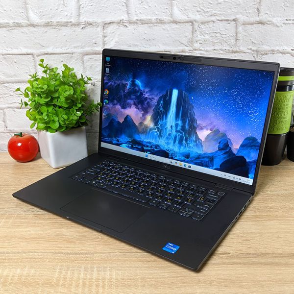 Dell latitude 7520 - Ноутбук Windows 11 и Гарантией (15.6'' i5-1135G7 16GB 256GB SSD)