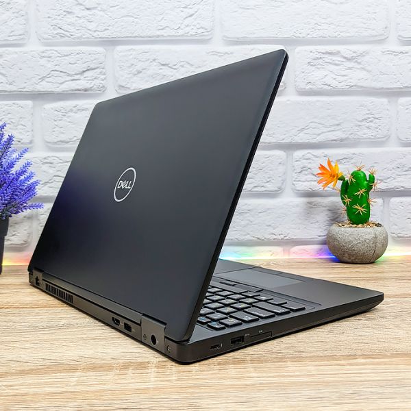 БУ Ноутбук Dell Precision 3530 15.6" FHD IPS i5 8400H Quadro P600 4GB 8GB 256GB SSD