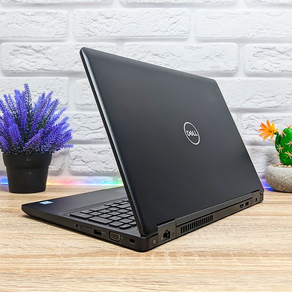 БУ Ноутбук Dell Precision 3530 15.6" FHD IPS i5 8400H Quadro P600 4GB 8GB 256GB SSD
