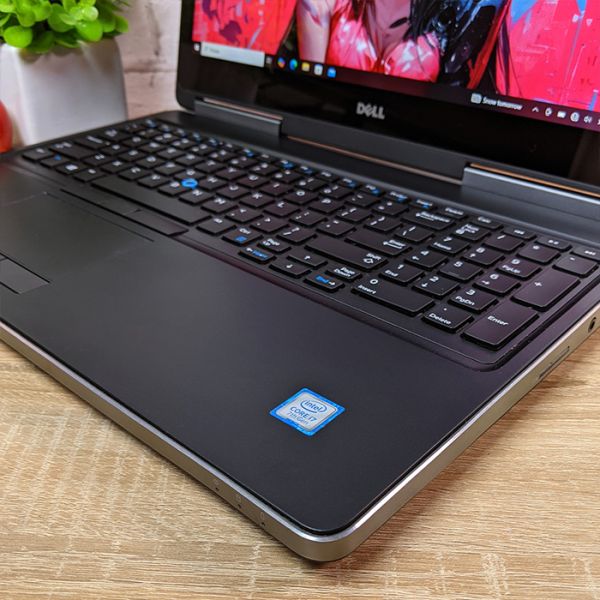 БУ Ноутбук Dell Precision 7520 15.6" FHD IPS i7 7820HQ Quadro M2200 4GB 16GB + 250GB SSD