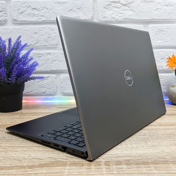 БУ Ноутбук Dell Vostro 15 5510 15.6'' FHD IPS i7 11370H 16GB 256GB SSD