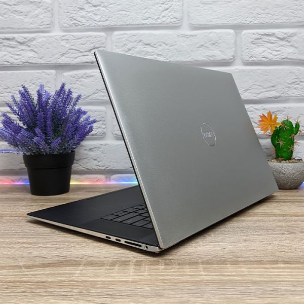 БУ Ноутбук Dell XPS 17 P92F 17.3'' WUXGA IPS i7 10875H RTX 2060 Max-Q 6GB 16GB 512GB SSD
