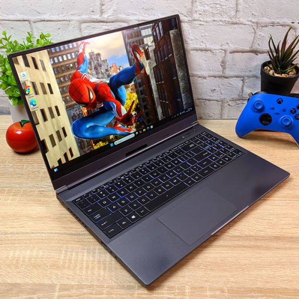 Крутой Мощный Игровой ноутбук Eluktronics max-15 15.6" 240Hz i7 10875H RTX 2070Super 8GB 16GB 512GB SSD