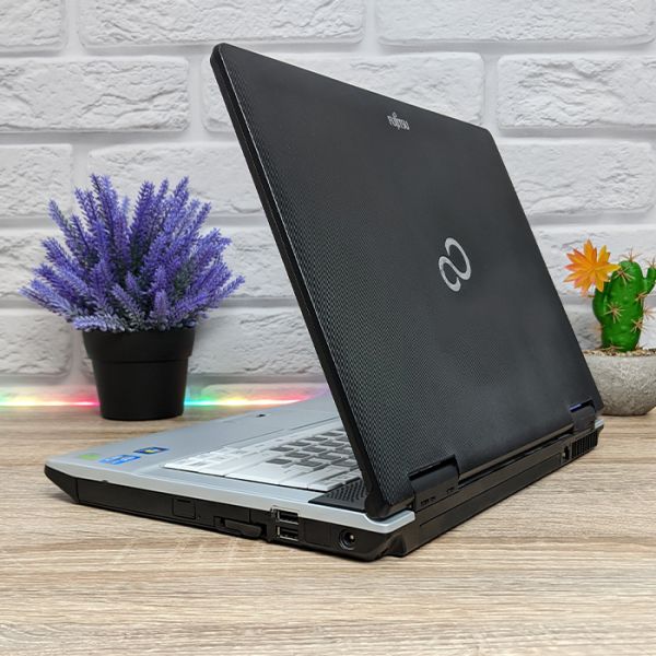 БУ Ноутбук Fujitsu Lifebook S751 14'' XGA TN i5 2540M 8GB 128GB SSD