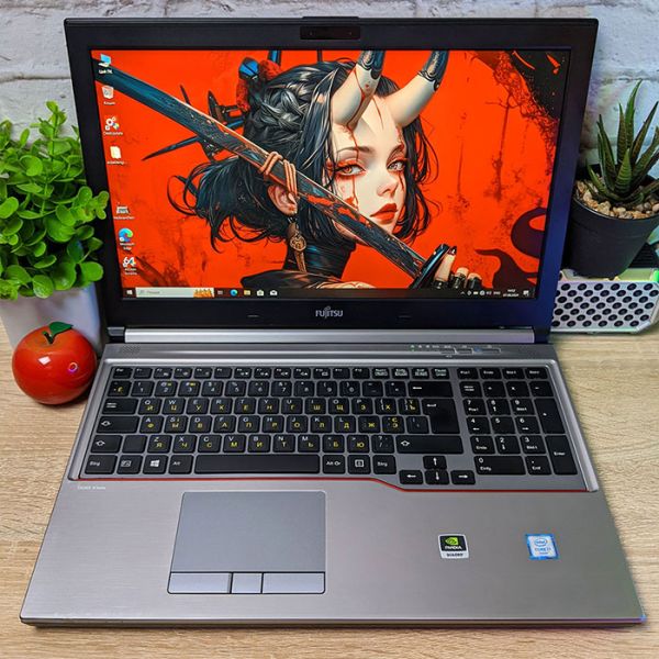 Производительный Ноутбук Fujitsu CELSIUS H760 15.6" i7 6820HQ Nvidia Quadro M1000M 40GB RAM 512GB SSD+ веб камера в подарок