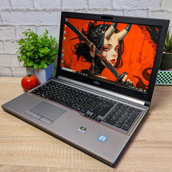 Производительный Ноутбук Fujitsu CELSIUS H760 15.6" i7 6820HQ Nvidia Quadro M1000M 40GB RAM 512GB SSD+ веб камера в подарок