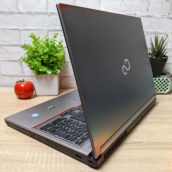 Производительный Ноутбук Fujitsu CELSIUS H760 15.6" i7 6820HQ Nvidia Quadro M1000M 40GB RAM 512GB SSD+ веб камера в подарок