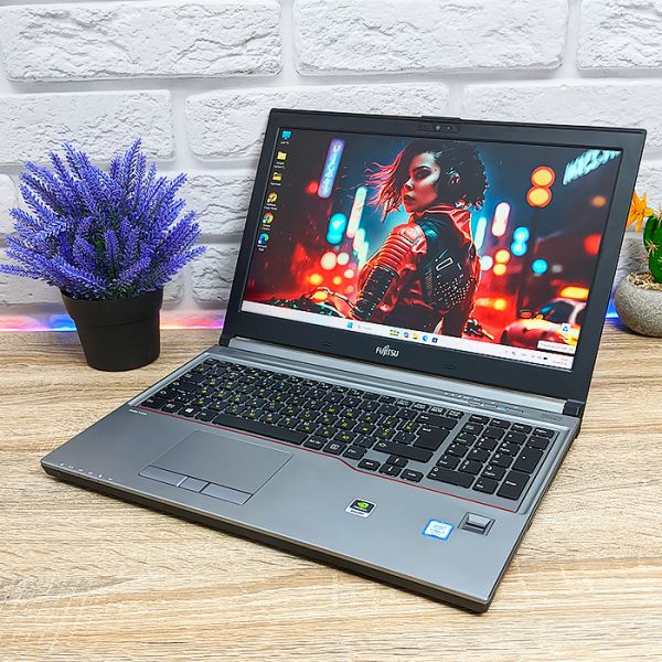 БУ Ноутбук Fujitsu Celsius H770 15.6" FHD IPS i7 7700HQ Quadro M1200 4GB 16GB 512GB SSD