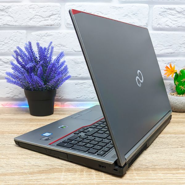 БУ Ноутбук Fujitsu Celsius H770 15.6" FHD IPS i7 7700HQ Quadro M1200 4GB 16GB 512GB SSD