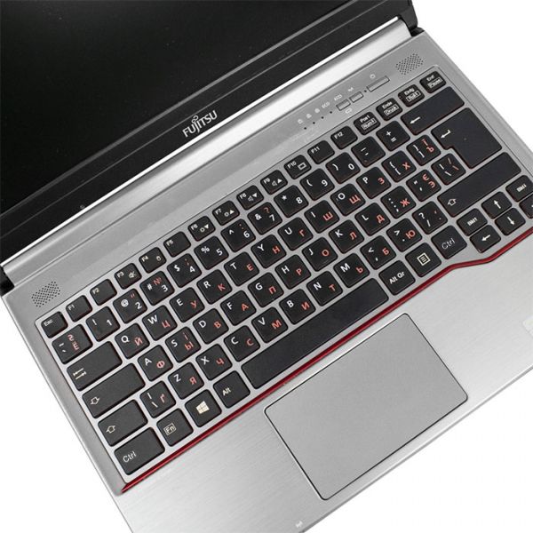 Бизнес Ноутбук Fujitsu LIFEBOOK E734 13.3" i5 4300M 8GB RAM 240GB SSD