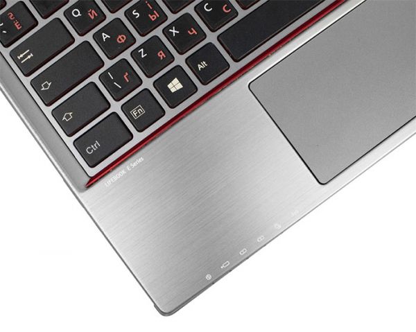 Бизнес Ноутбук Fujitsu LIFEBOOK E734 13.3" i5 4300M 8GB RAM 240GB SSD