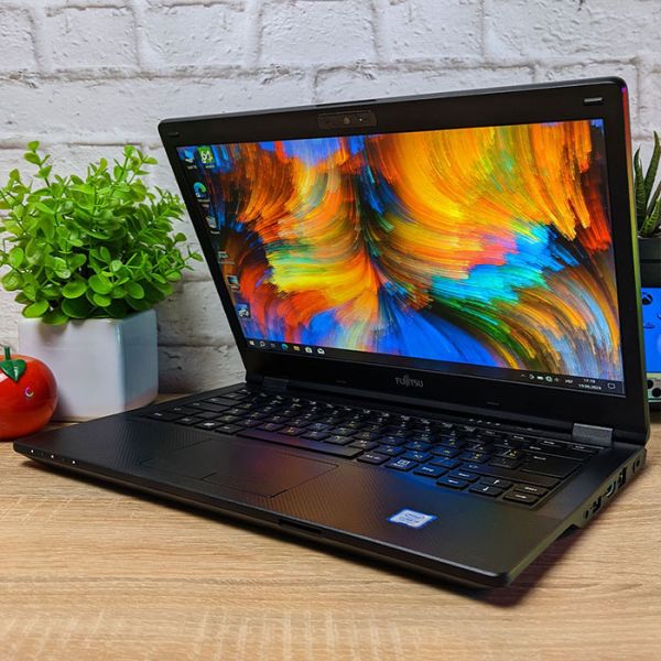 БУ Ноутбук Fujitsu LIFEBOOK E548 14" FHD IPS i5 7200U 8GB RAM 128GB SSD
