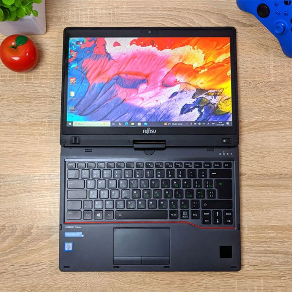 Сенсорний ноутбук Fujitsu Lifebook T938 13.3" Touch i5 8350U 16GB RAM 256GB SSD