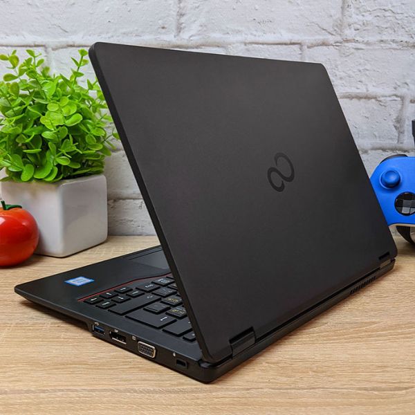 БУ Ноутбук Fujitsu LIFEBOOK U727 12.5" FHD IPS i5 7200U 8GB RAM 256GB SSD