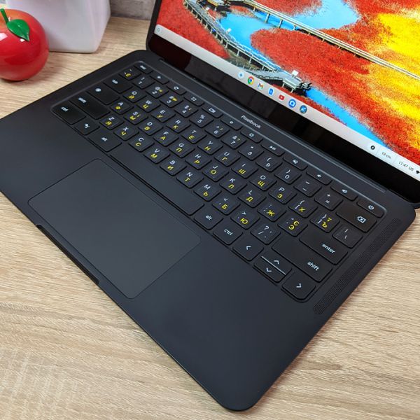 БУ Ноутбук Google Pixelbook Go 13.3'' FHD IPS Touch m3 - 8100Y 8GB 64GB SSD