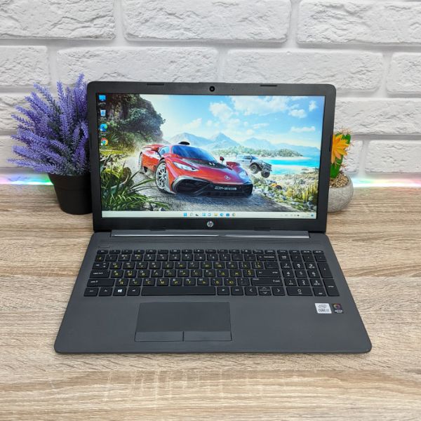 БУ Ноутбук HP 250 G7 15.6'' FHD TN i7 1065G7 Iris Plus 16GB 256GB SSD
