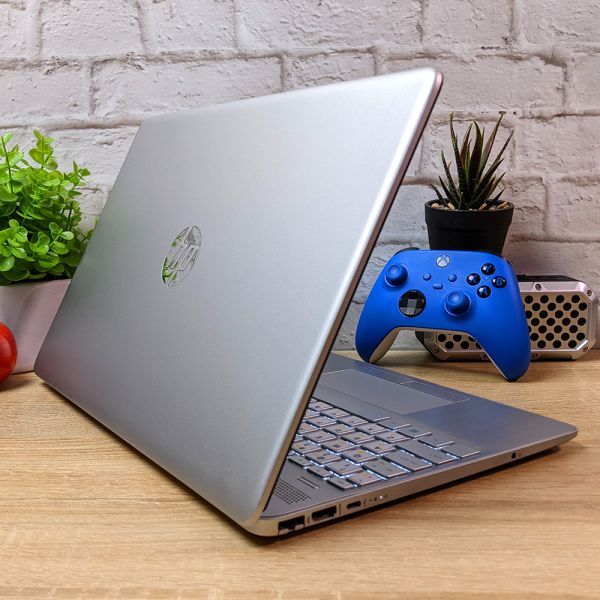 HP Laptop 15t-dw300 / 3045 /3035 - Ігровий Ноутбук з Windows 11 і Гарантією (15.6'' Touch i5 1135G7 16GB 256GB SSD)