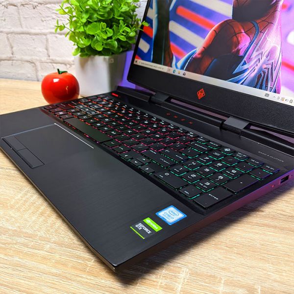 БУ Ноутбук HP Omen 15 dc1088wm 15.6" FHD IPS i7 9750H GTX 1660Ti 16GB + 512GB SSD