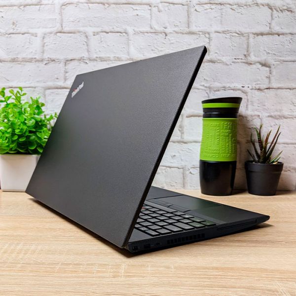 БУ Ноутбук Lenovo thinkpad T570 15.6'' FHD IPS i5 6300U 8GB 256GB SSD двойная батарея