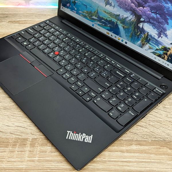 БУ Ноутбук Lenovo ThinkPad E15 Gen2 15.6'' FHD IPS Ryzen 5 4500U 16GB 256GB SSD
