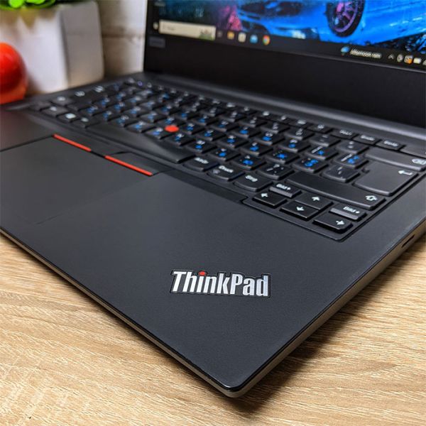 БУ Ноутбук Lenovo ThinkPad E485/A485 14" FHD IPS AMD Ryzen 5 2500U 16GB 256GB SSD