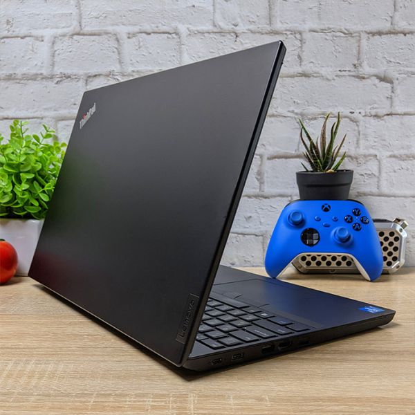Lenovo ThinkPad L15 - Потужний і Компактний Ноутбук з Windows 11 і Гарантією (15.6'' i5 1145G7 16GB 256GB SSD)