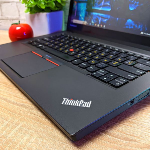 Хороший бізнес Ноутбук Lenovo ThinkPad T450 14" 1600x900 i7 5600U 8GB 256GB SSD+ подвійна батарея