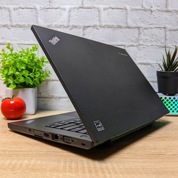 Хороший бізнес Ноутбук Lenovo ThinkPad T450 14" 1600x900 i7 5600U 8GB 256GB SSD+ подвійна батарея