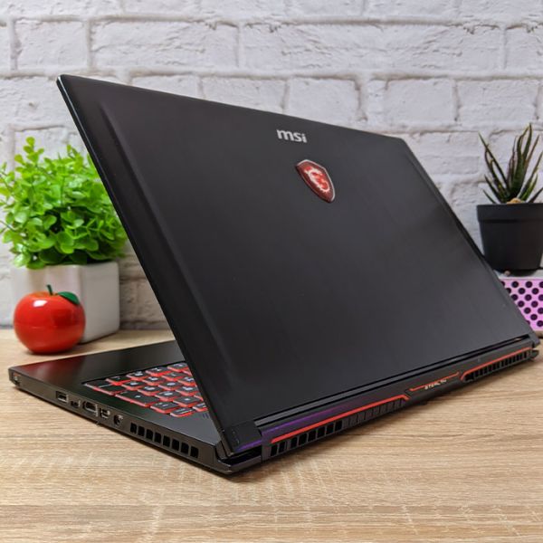 Крутий Потужний Ігровий ноутбук MSI GS63 Stealth 8RE 15.6" i7 8750H Nvidia GTX 1060 6GB 16GB +SSD