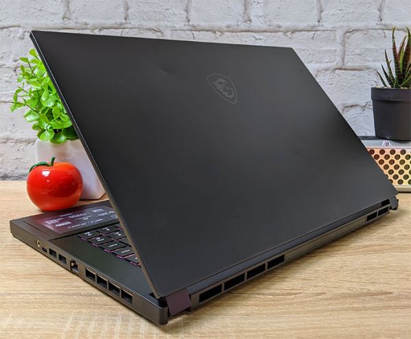 БВ ноутбук MSI GS66 Stealth 10SE 15.6" 144Hz FHD IPS i7 10750H RTX 2060 6GB 16GB 512GB SSD