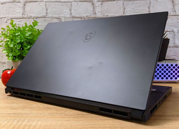 БВ ноутбук MSI GS66 Stealth 10SE 15.6" 144Hz FHD IPS i7 10750H RTX 2060 6GB 16GB 512GB SSD