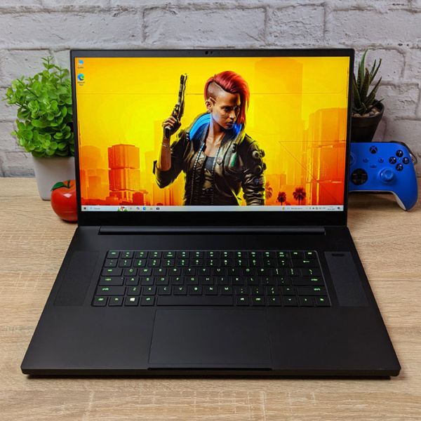 Тонкий Ігровий Ноутбук Blade Razer RZ09-0287 17.3" 144Гц i7 9750H RTX 2060 6GB 16GB +SSD