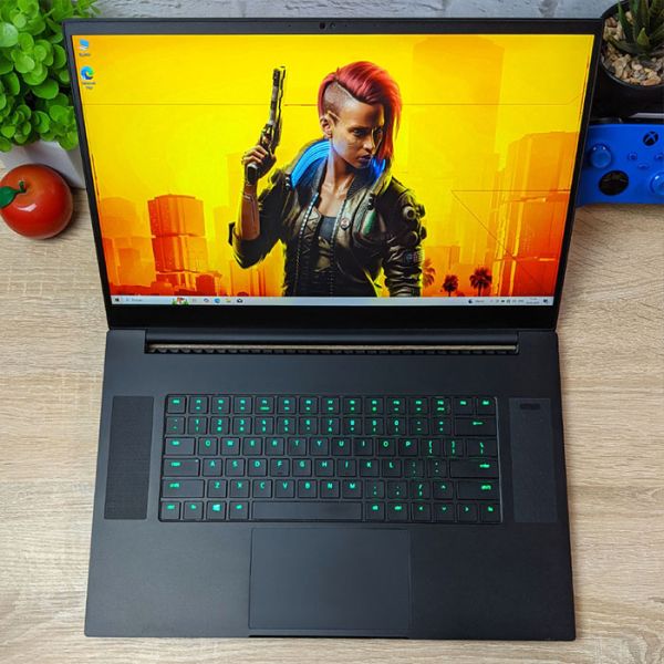 Тонкий Ігровий Ноутбук Blade Razer RZ09-0287 17.3" 144Гц i7 9750H RTX 2060 6GB 16GB +SSD