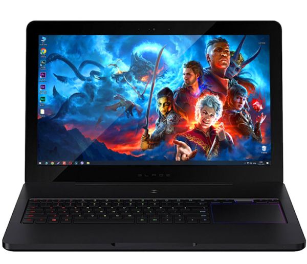 Тонкий Игровой Ноутбук Blade Razer Pro 17 RZ09-0166 17.3" 3840x2160 Touchscreen i7 6700HQ GTX 1080 8GB 16GB + SSD